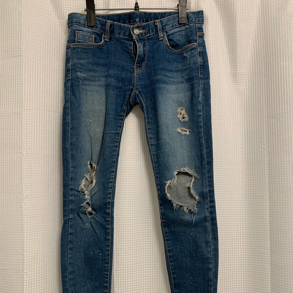 Distressed Jeans - Picture 2 of 4